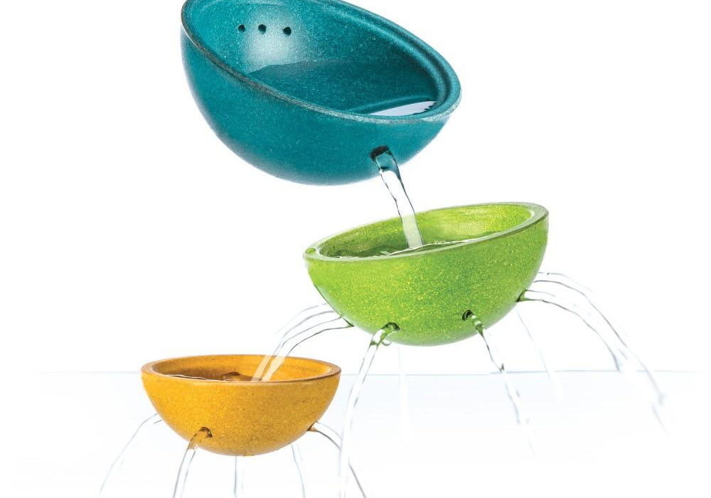 Water, The Queen of Sensory Play