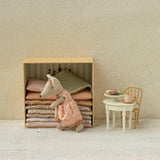 Vintage side table, Mouse