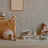 Unicorn, Small