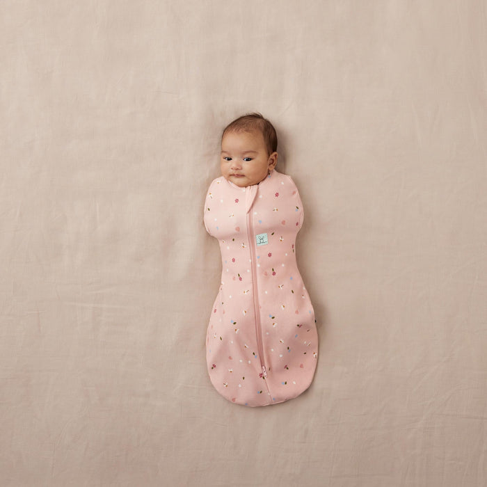 ErgoPouch - Organic Summer Cocoon Swaddle Sleeping Bag - Daisies - 0.2 TOG