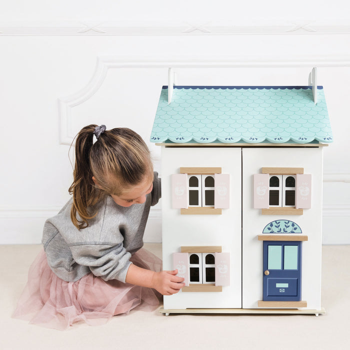 Bluebelle Wooden Dolls House