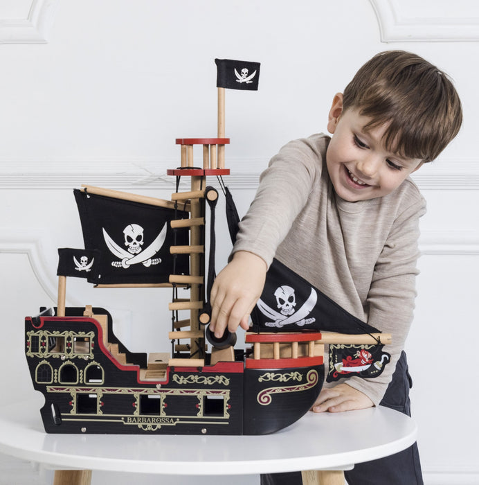 Barbarossa Pirate Ship & Characters